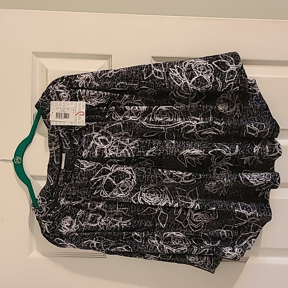 Black and white rose print Madison skirt